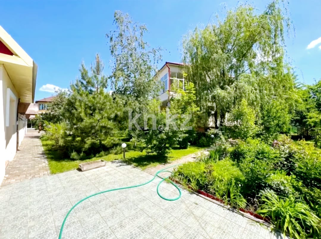 Продажа 7-комнатного дома, 379 м², мкр-н Самал-3 в Уральске - фото 5