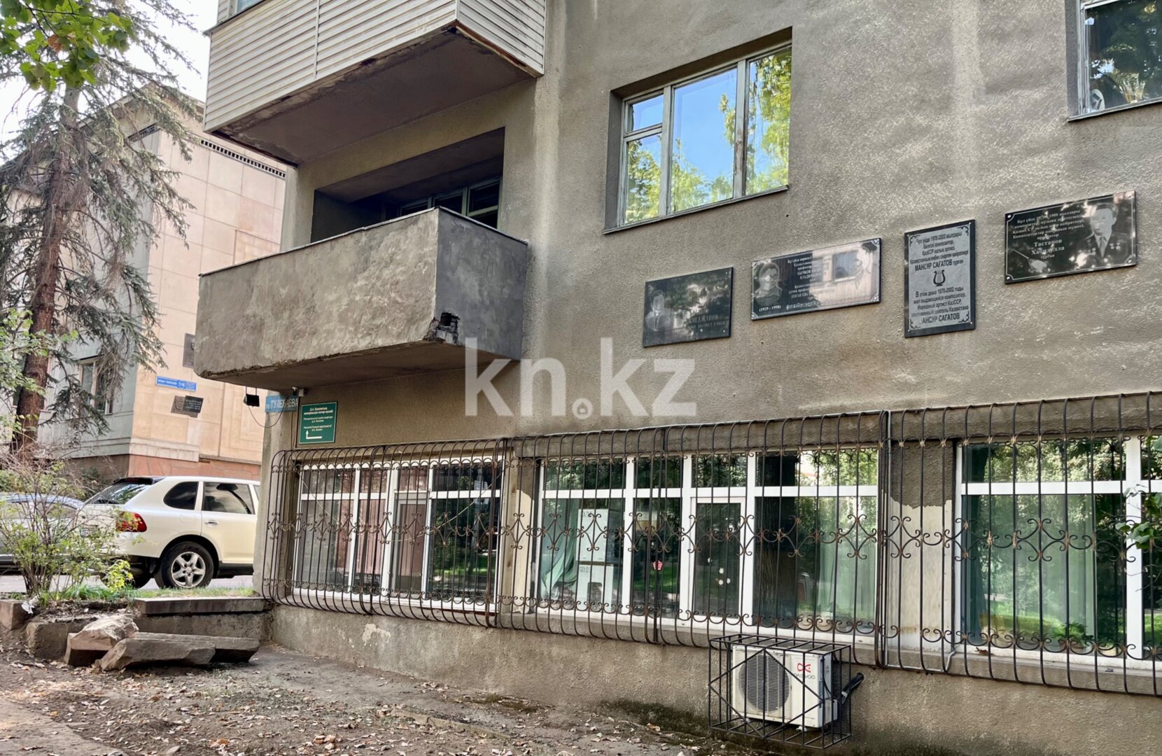 Продажа 3-комнатной квартиры, 72 м² в Алматы - фото 38