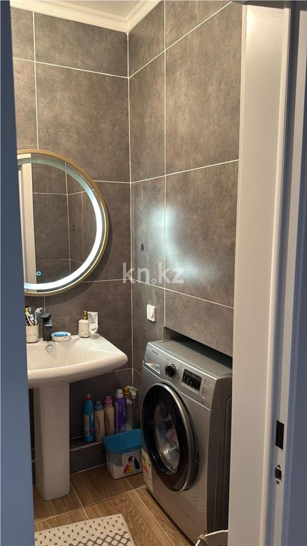 Продажа 2-комнатной квартиры, 65.5 м², пр. Тауелсыздык в Астане - фото 6