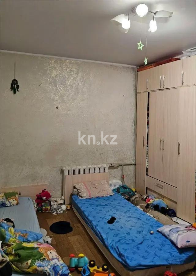 Продажа 3-комнатной квартиры, 61.3 м², ул. Жандосова, дом  180 в Алматы