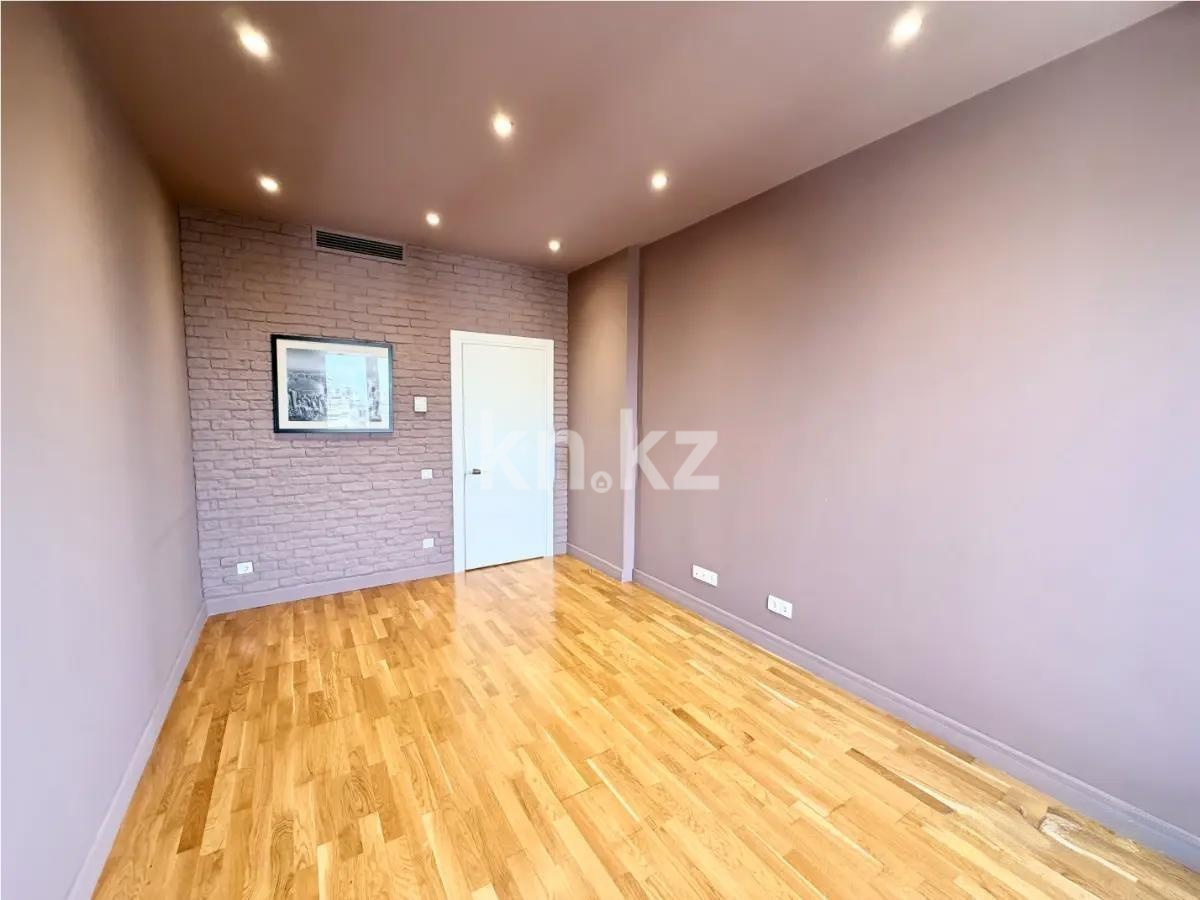 Продажа 4-комнатной квартиры, 164.8 м² в Алматы - фото 4