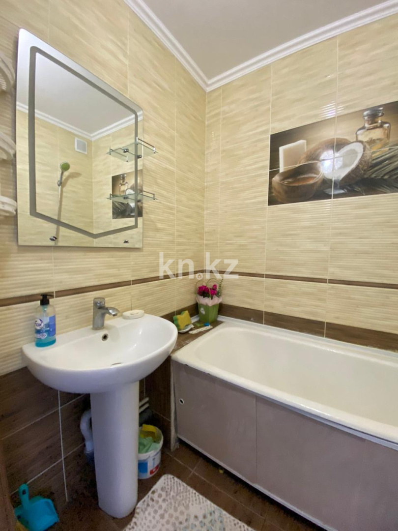 Продажа 4-комнатной квартиры, 79 м² в Караганде - фото 4