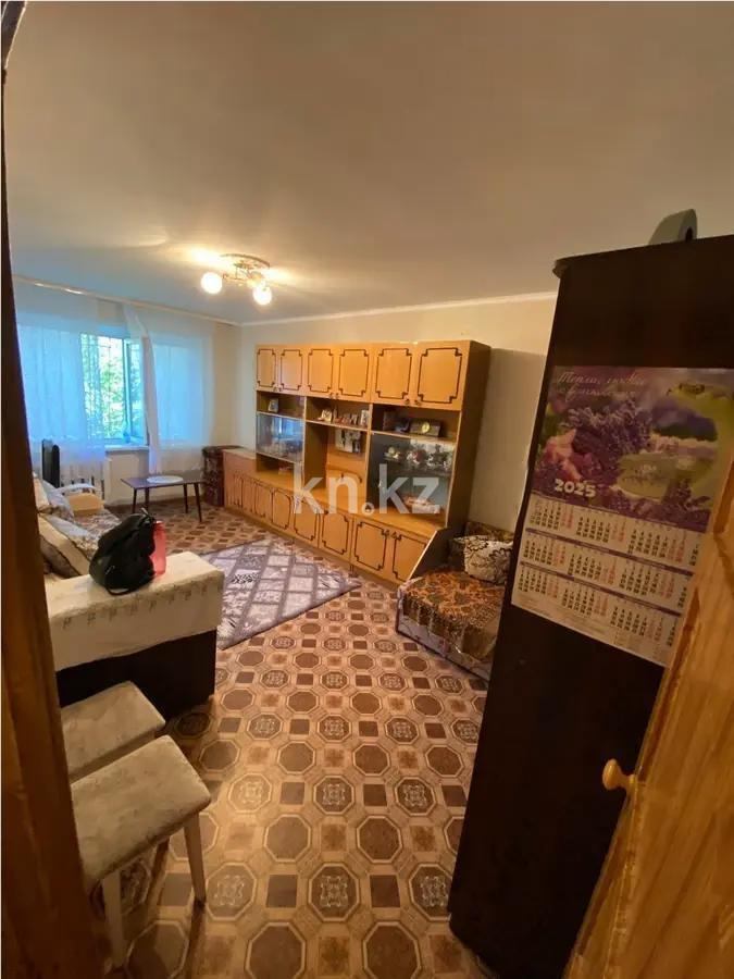 Продажа 1-комнатной квартиры, 35 м², мкр-н 16, дом  5 в Караганде