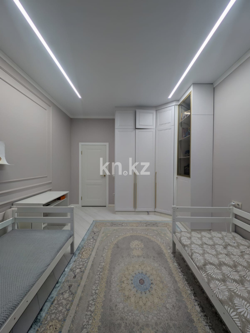 Продажа 4-комнатной квартиры, 115 м² в Уральске - фото 7