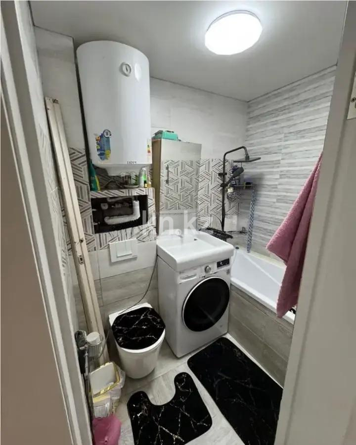 Продажа 3-комнатной квартиры, 62 м², мкр-н 14, дом  38 в Караганде - фото 5