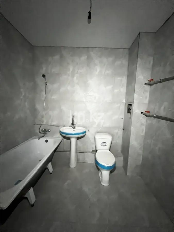 Продажа 2-комнатной квартиры, 67 м², ул. Бейбарыс Султан, дом  12 в Астане - фото 4