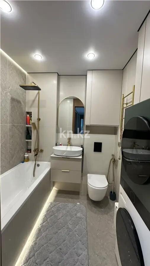 Продажа 2-комнатной квартиры, 64 м² в Алматы - фото 4