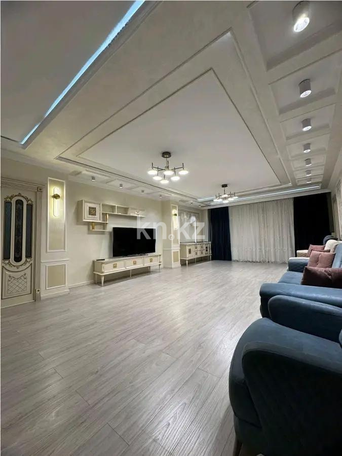 Продажа 4-комнатной квартиры, 160 м², пр. Абая, дом  63 в Астане