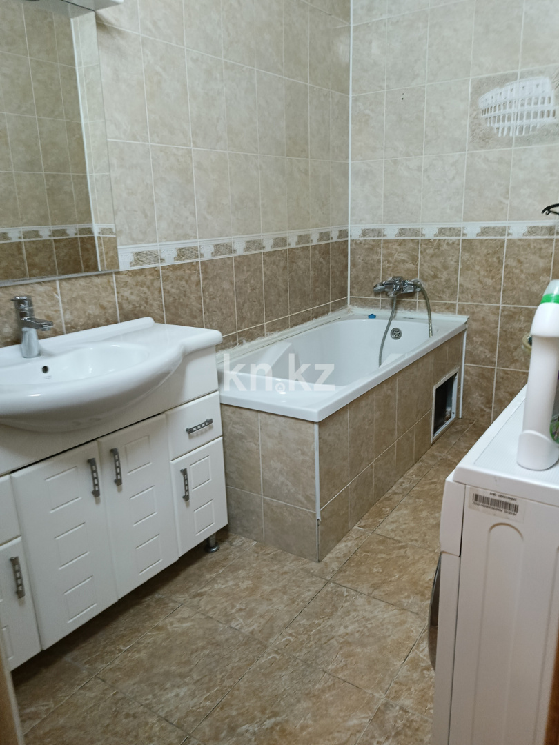 Продажа 2-комнатной квартиры, 89 м², пр. Кабанбай батыра, дом  40 - ул. Сыганак в Астане - фото 16