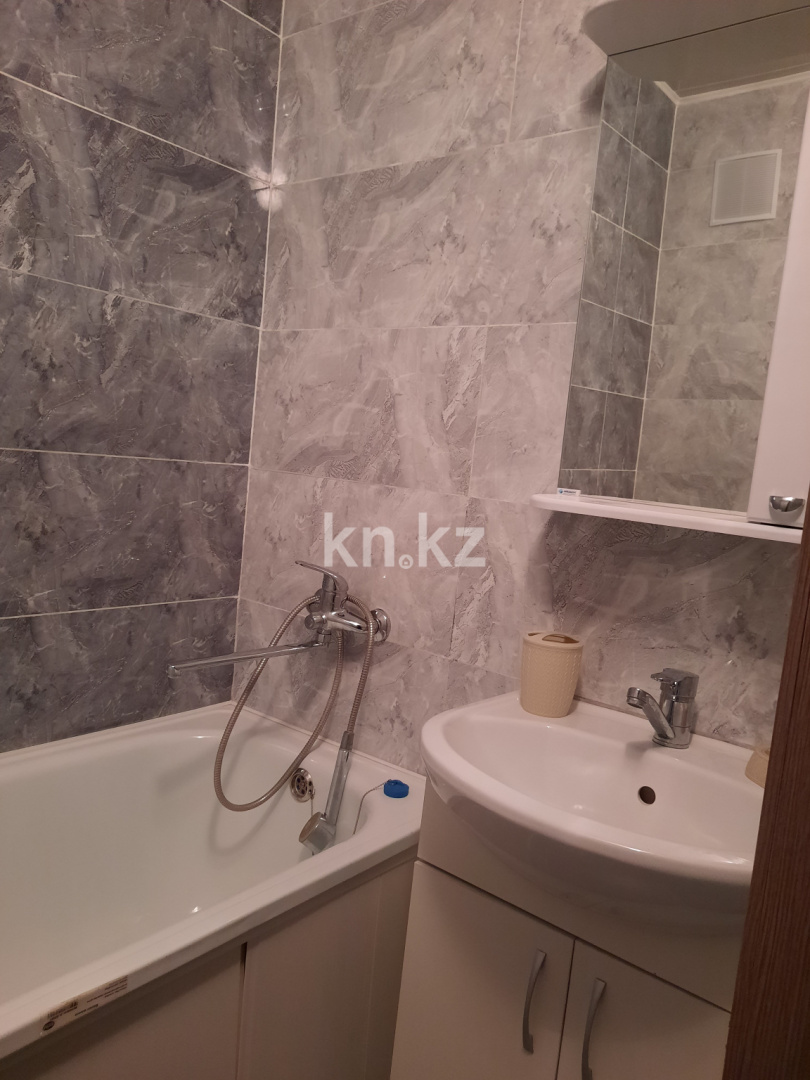 Аренда 3-комнатной квартиры, 73 м², ул. Сыганак, дом  18 в Астане - фото 5