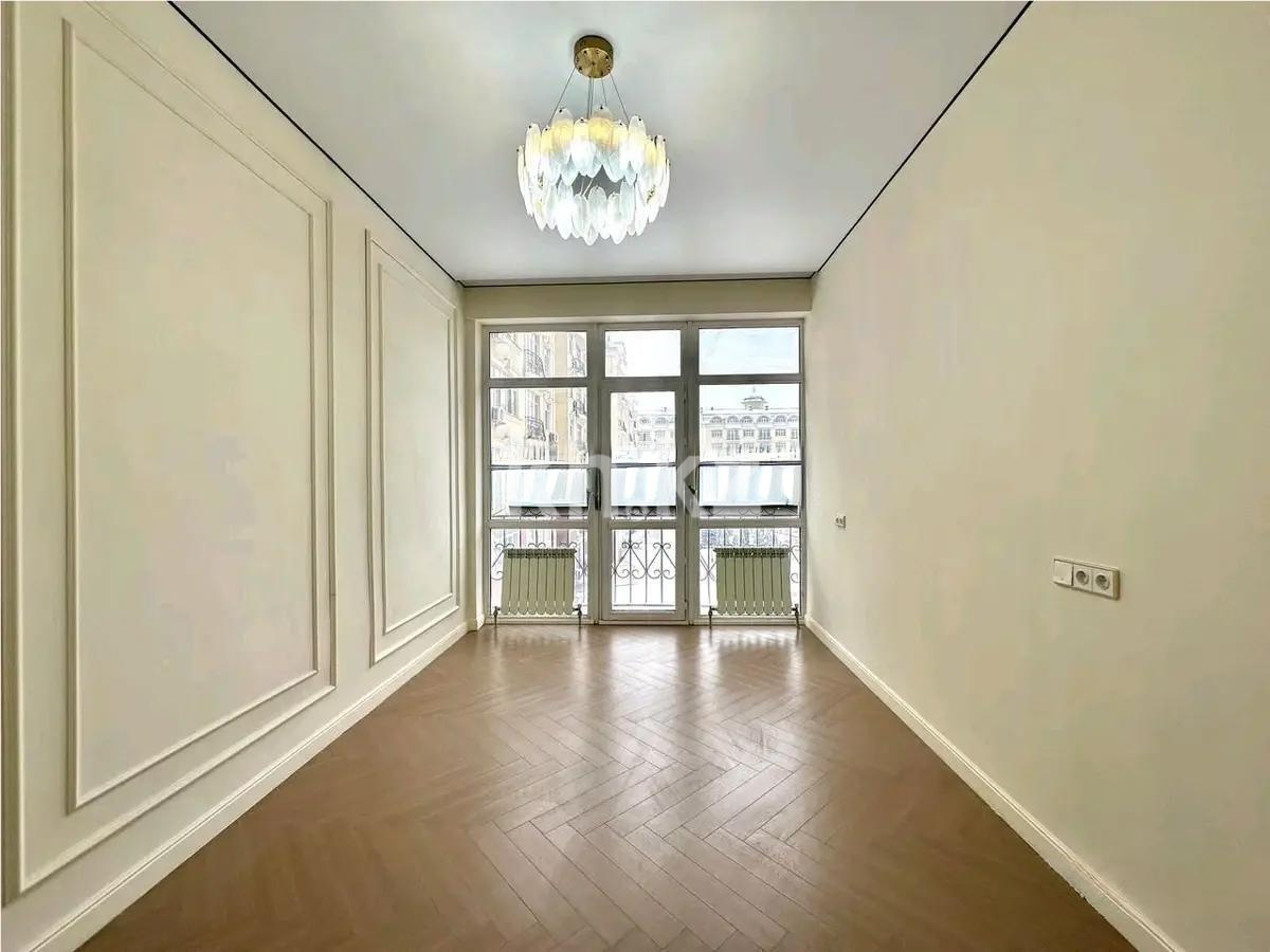 Продажа 4-комнатной квартиры, 200 м² в Алматы - фото 2