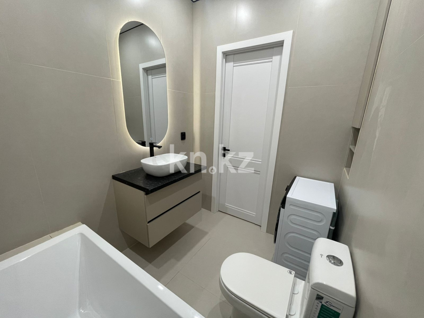 Продажа 2-комнатной квартиры, 43 м², ул. Е-882, дом  15Б в Астане - фото 3