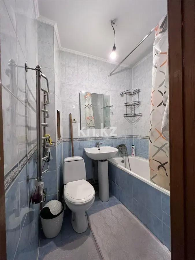 Продажа 2-комнатной квартиры, 46 м², мкр-н 6, дом  12 в Алматы - фото 4