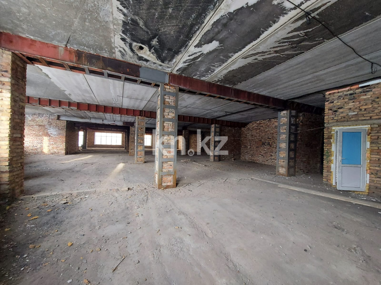 Продажа , 2198.7 м², пр. Шахтеров в Караганде - фото 9