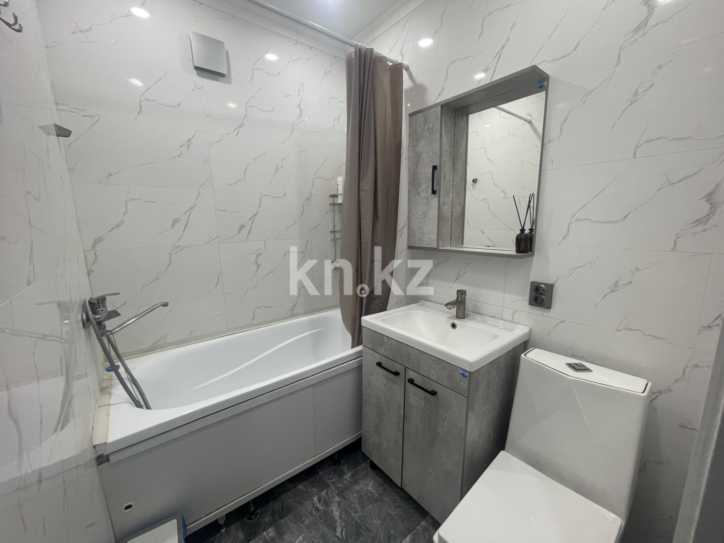 Продажа 2-комнатной квартиры, 45.5 м², Жангозина в Алматинской области - фото 17