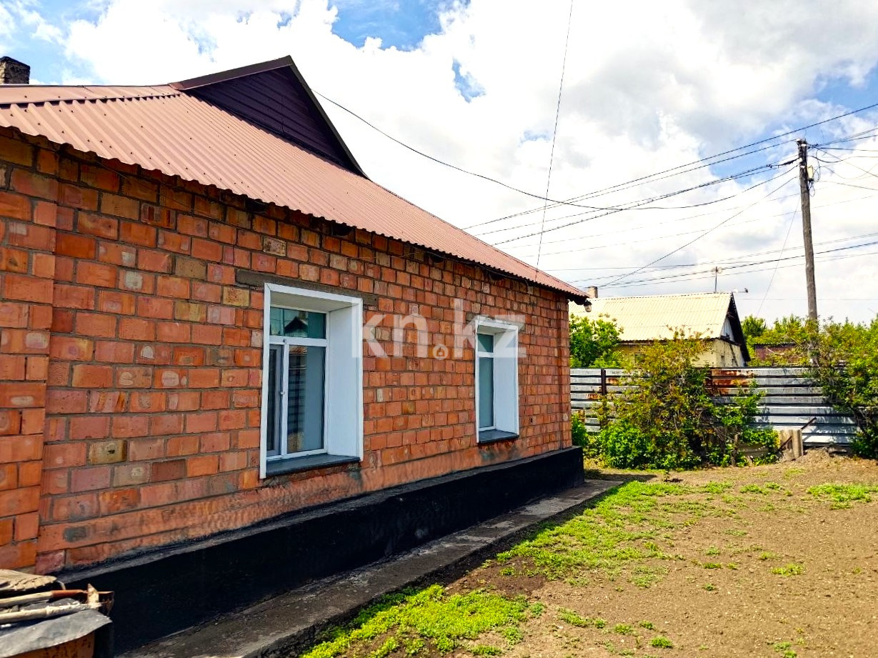 Продажа 4-комнатного дома, 77 м² в Караганде