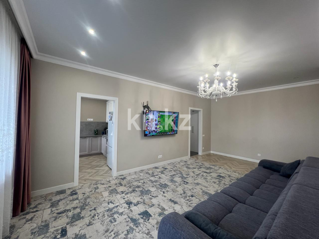 Продажа 3-комнатной квартиры, 94 м², ул. Сатыбалдина, дом  30 в Караганде - фото 4