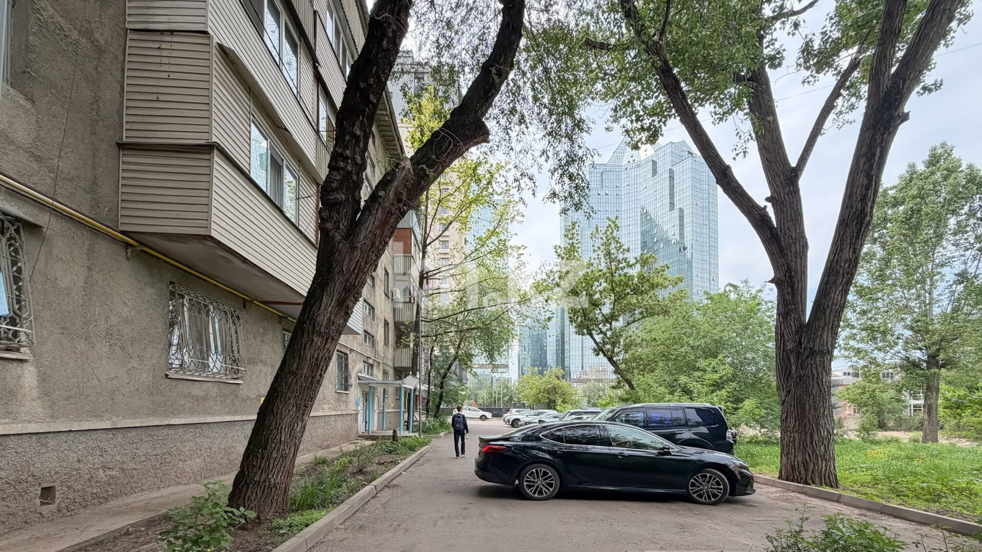 Продажа 2-комнатной квартиры, 74 м² в Алматы - фото 9