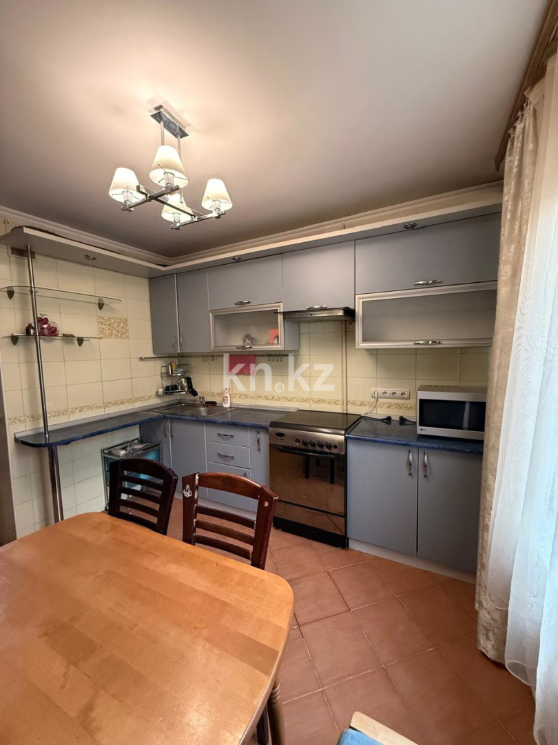 Продажа 3-комнатной квартиры, 70 м², ул. Жандосова, дом  37В в Алматы - фото 16