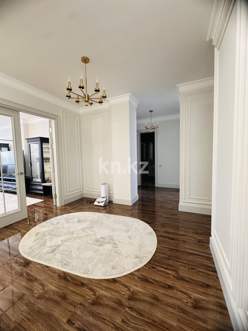 Продажа 5-комнатной квартиры, 162 м², ул. Керей, Жанибек хандар в Астане