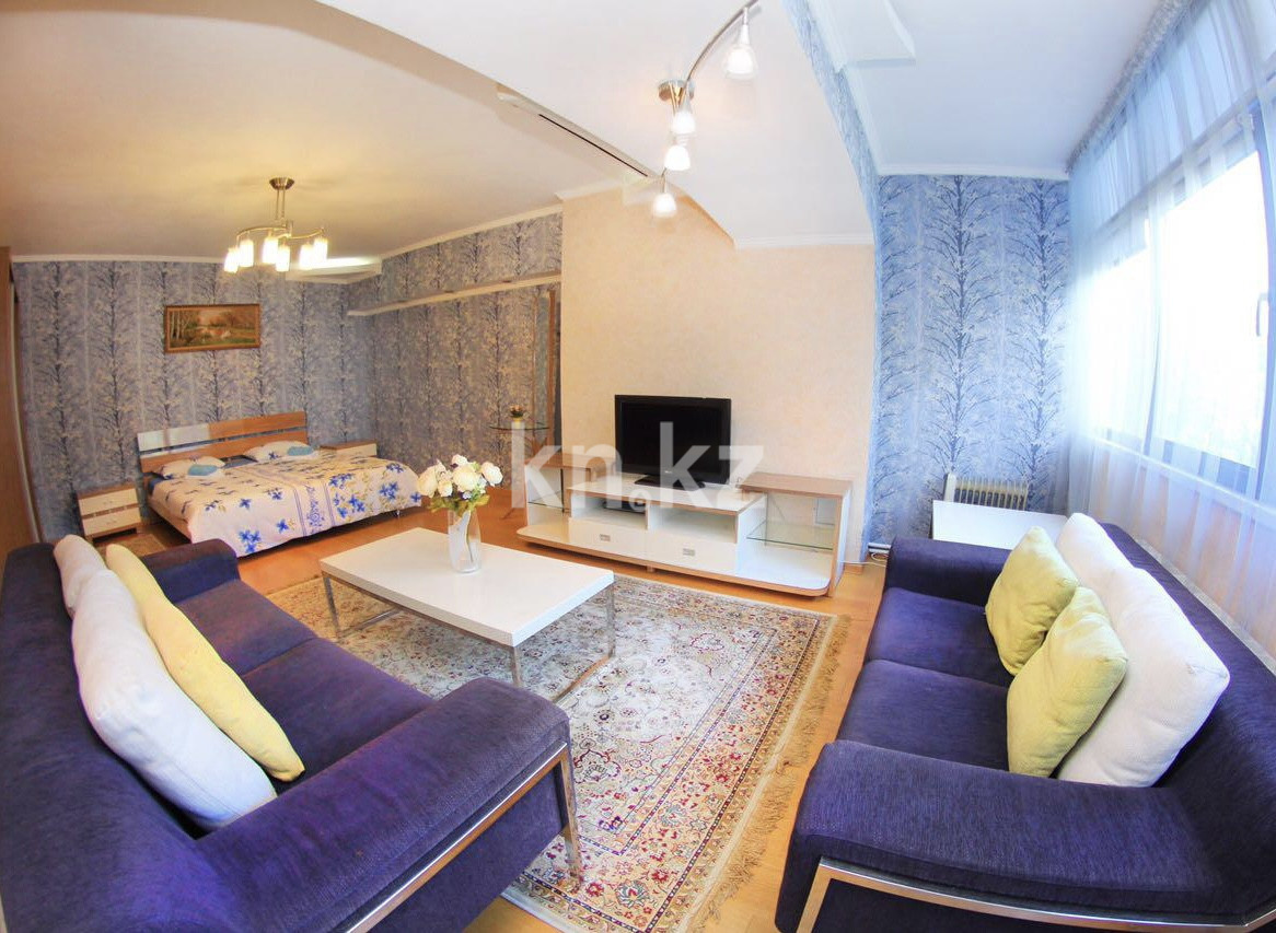 Аренда 1-комнатной квартиры, 45 м², Достык в Алматы