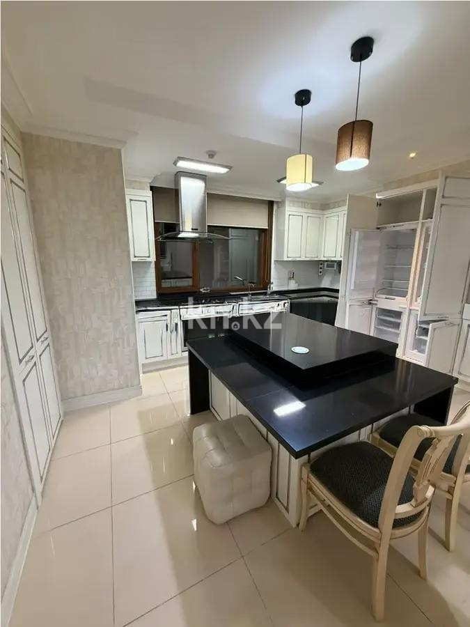 Продажа 4-комнатной квартиры, 176.5 м² в Астане - фото 4