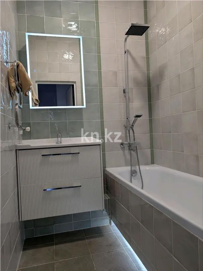 Продажа 3-комнатной квартиры, 72 м², ул. Кармысова, дом  84/2 в Алматы - фото 3