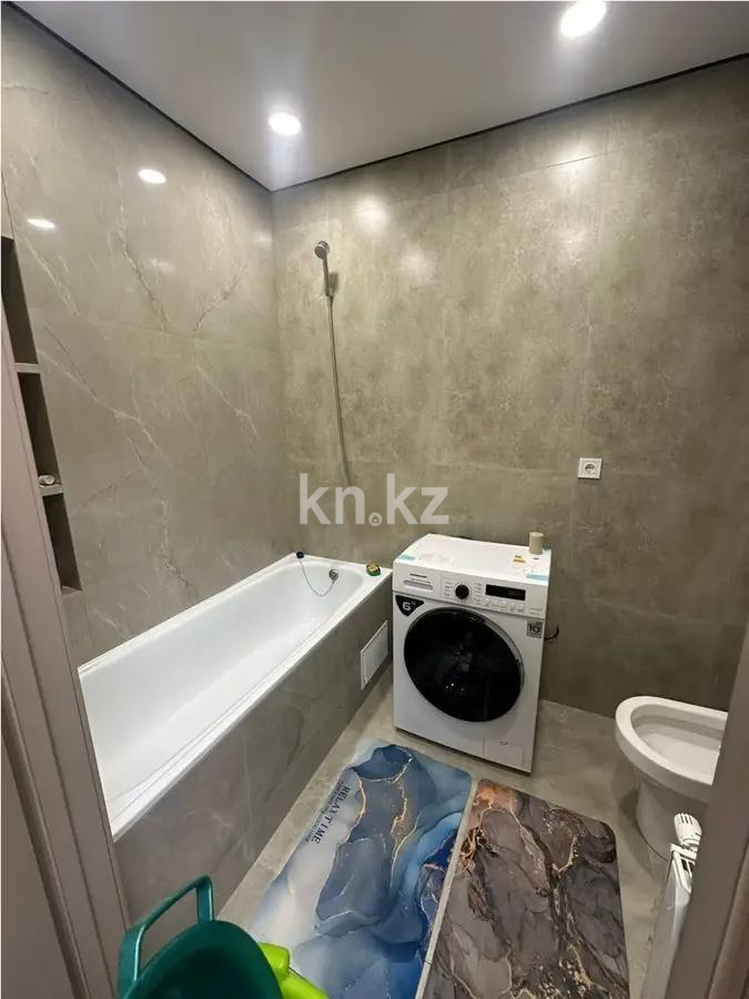 Продажа 1-комнатной квартиры, 35 м², пр. Мангилик Ел, дом  72 в Астане - фото 4