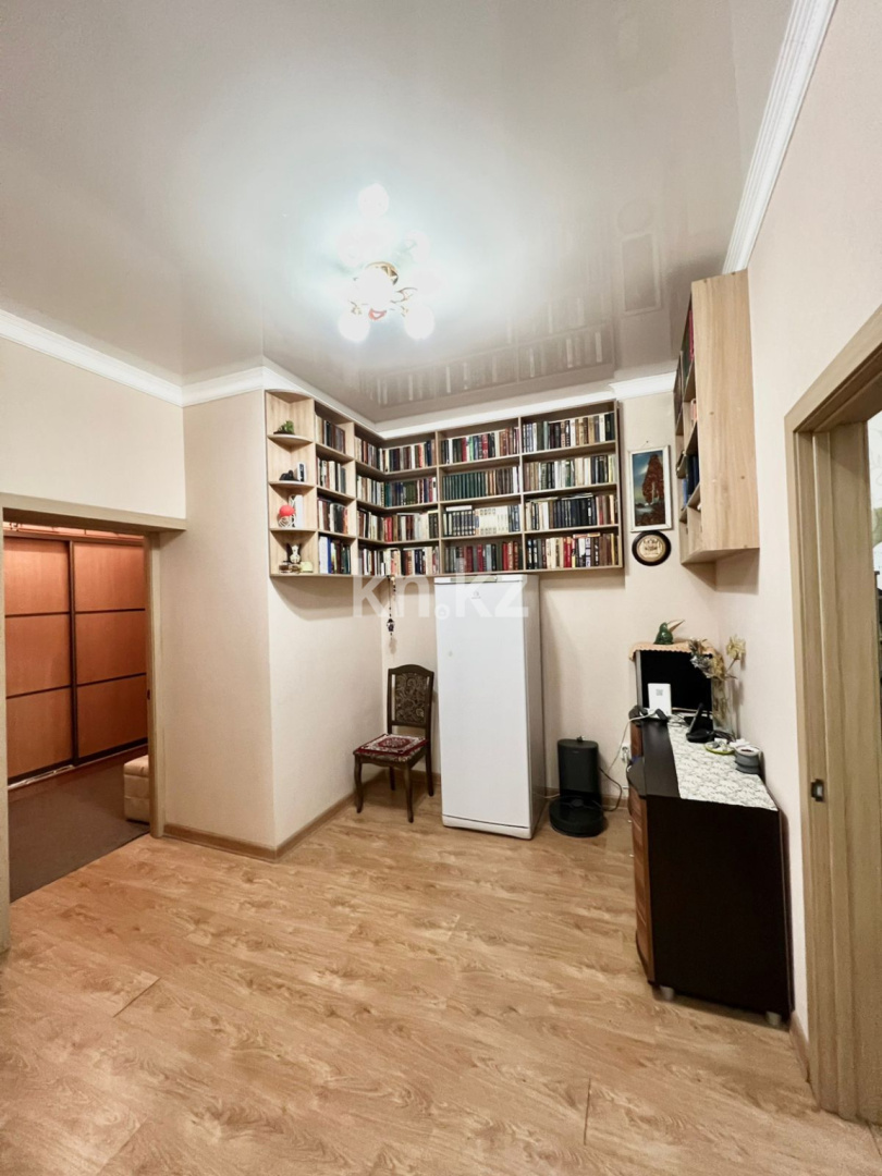 Продажа 3-комнатной квартиры, 102 м², пр. Момышулы, дом  2б - пр. Кошкарбаева в Астане - фото 4