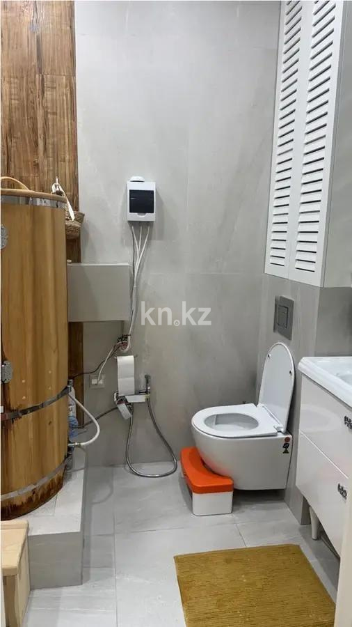 Продажа 2-комнатной квартиры, 79 м² в Алматы - фото 4