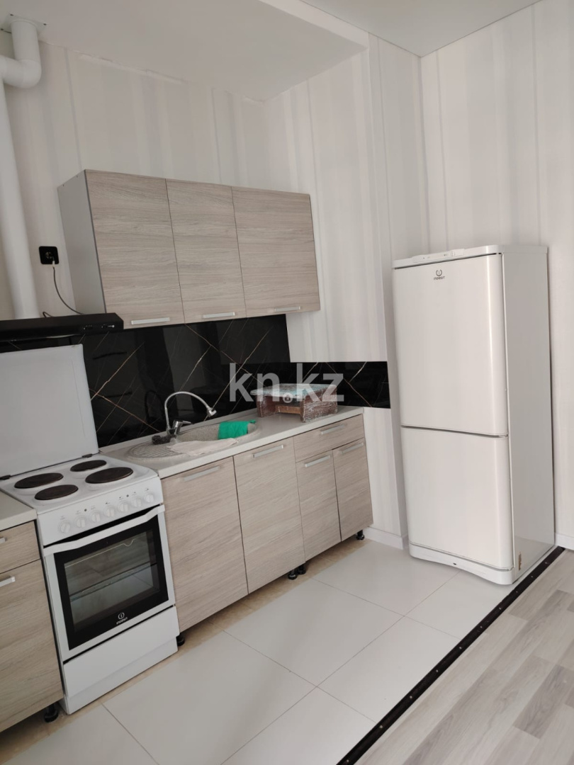 Аренда 2-комнатной квартиры, 60 м² в Астане