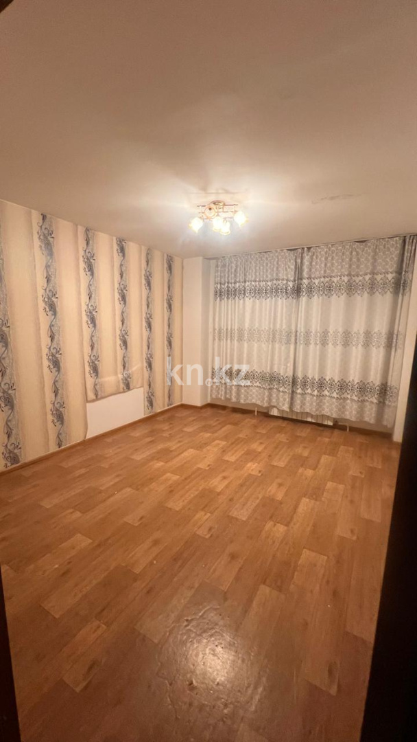Продажа 3-комнатной квартиры, 90 м², пр. Шахтеров, дом  60 в Караганде - фото 11