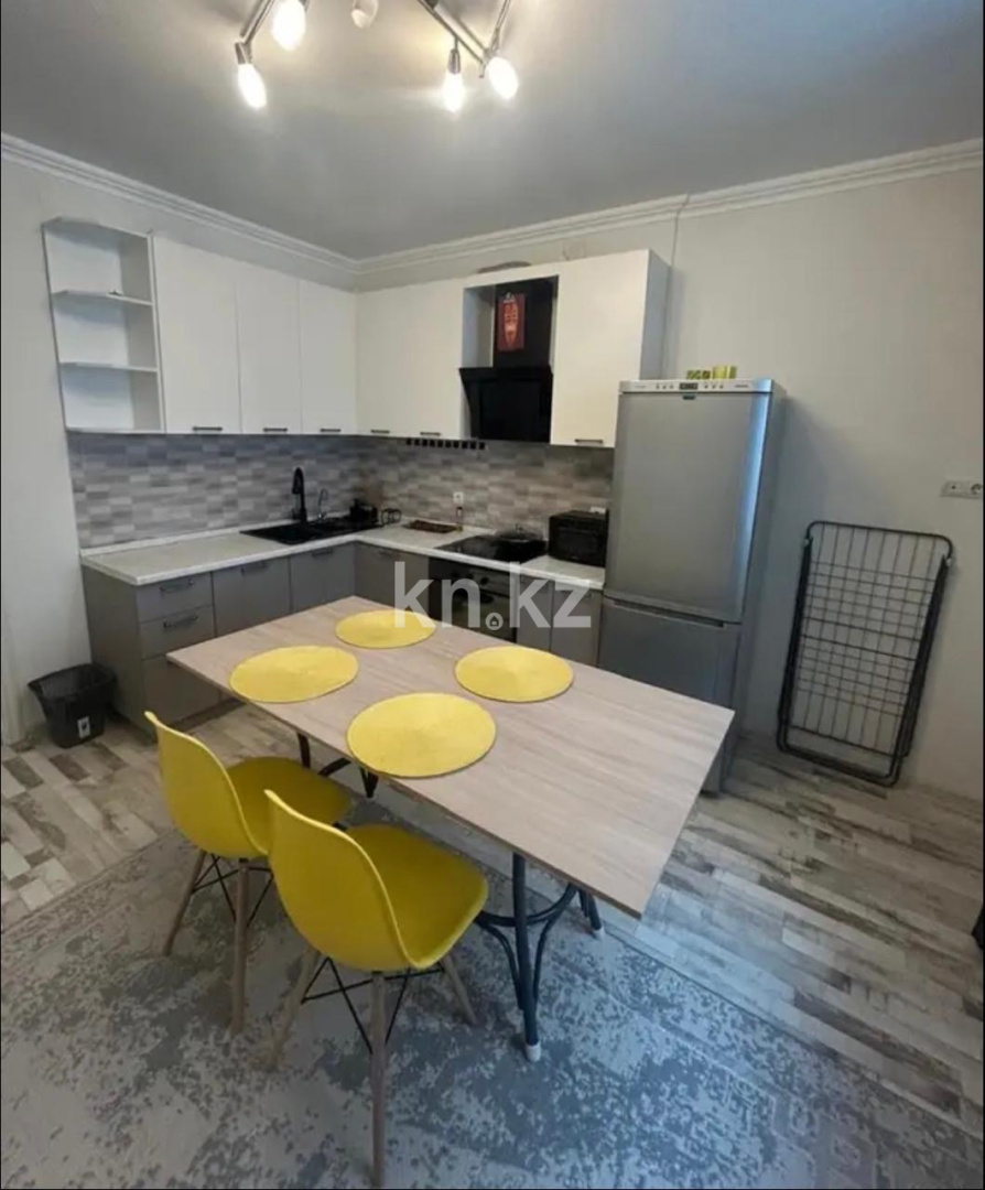 Аренда 1-комнатной квартиры, 40 м² в Астане