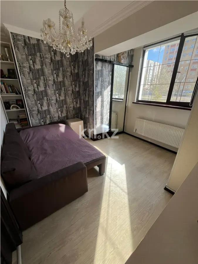 Продажа 3-комнатной квартиры, 61 м², пр. Шахтеров, дом  70 в Караганде - фото 4