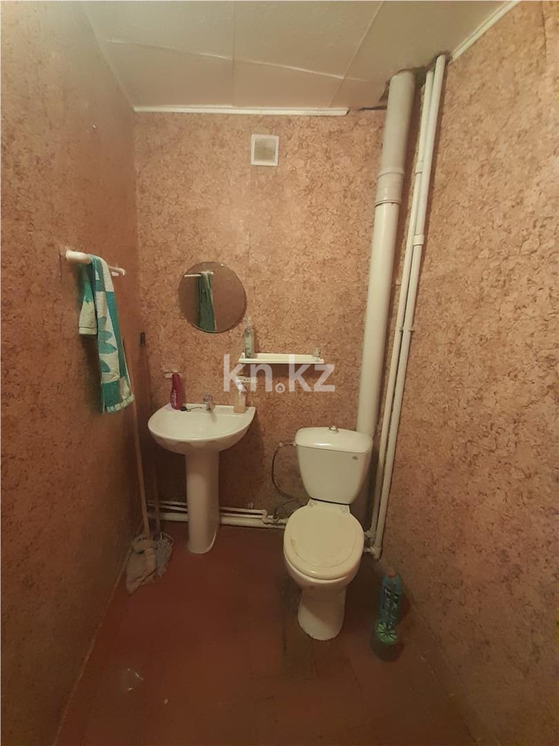 Продажа 3-комнатной квартиры, 71 м², пр. Республики, дом  32 в Караганде - фото 19