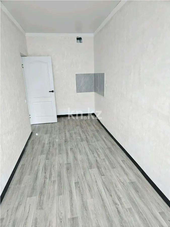 Продажа 1-комнатной квартиры, 40 м², ул. Жолымбет, дом  65 в Алматы - фото 2