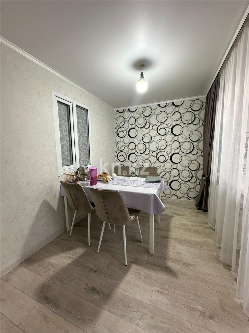 Продажа 3-комнатной квартиры, 60 м², 6-й мкр. в Караганде - фото 5