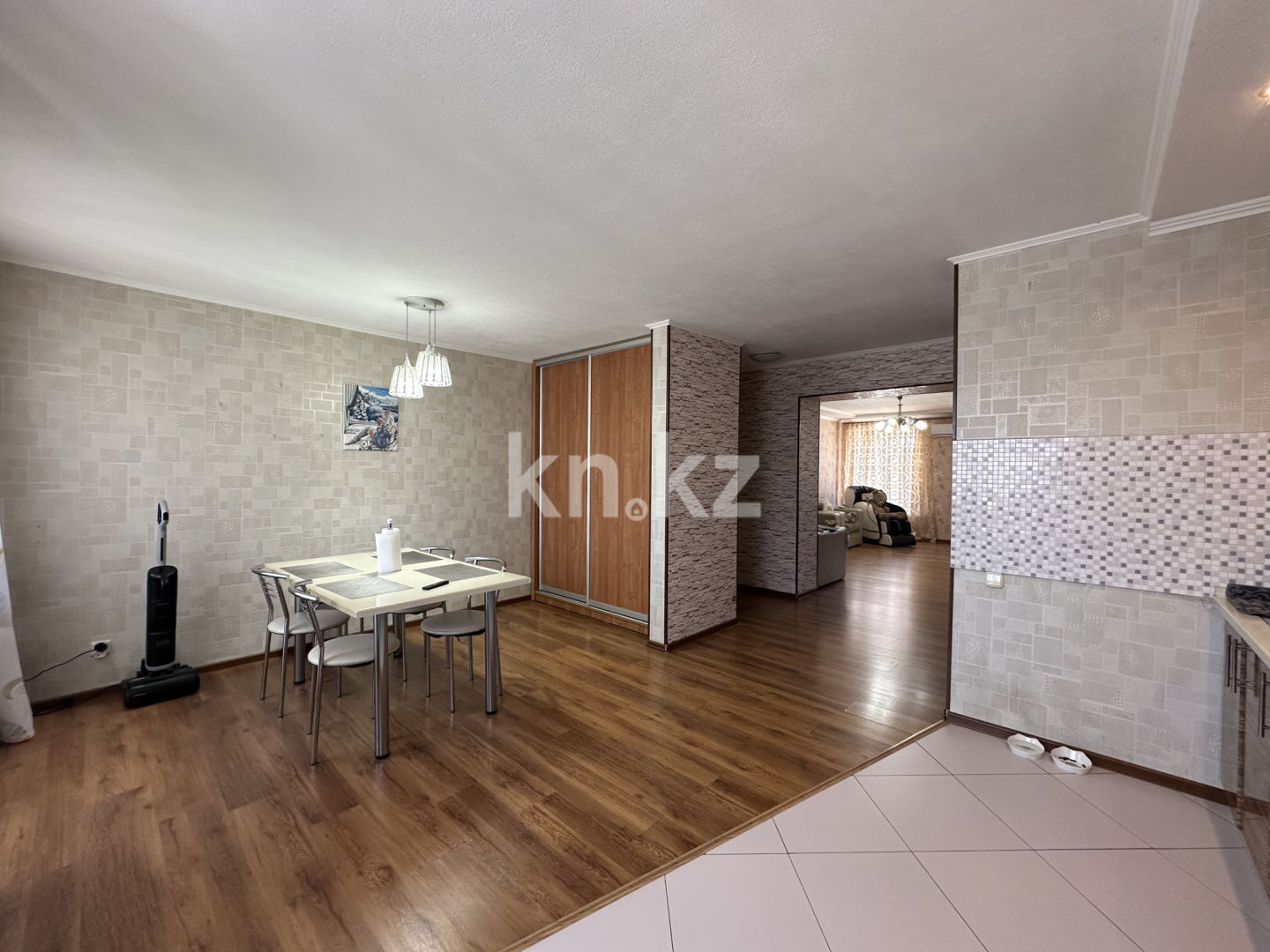 Продажа 4-комнатной квартиры, 104.5 м² в Караганде - фото 14