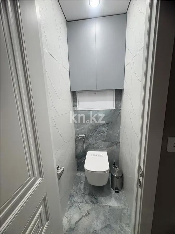 Продажа 4-комнатной квартиры, 80 м², мкр-н Голубые Пруды, дом  12 в Караганде - фото 6