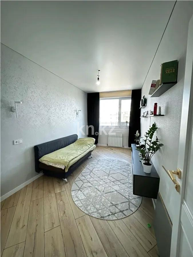 Продажа 3-комнатной квартиры, 80 м², ул. Нажимеденова, дом  64 в Астане - фото 2