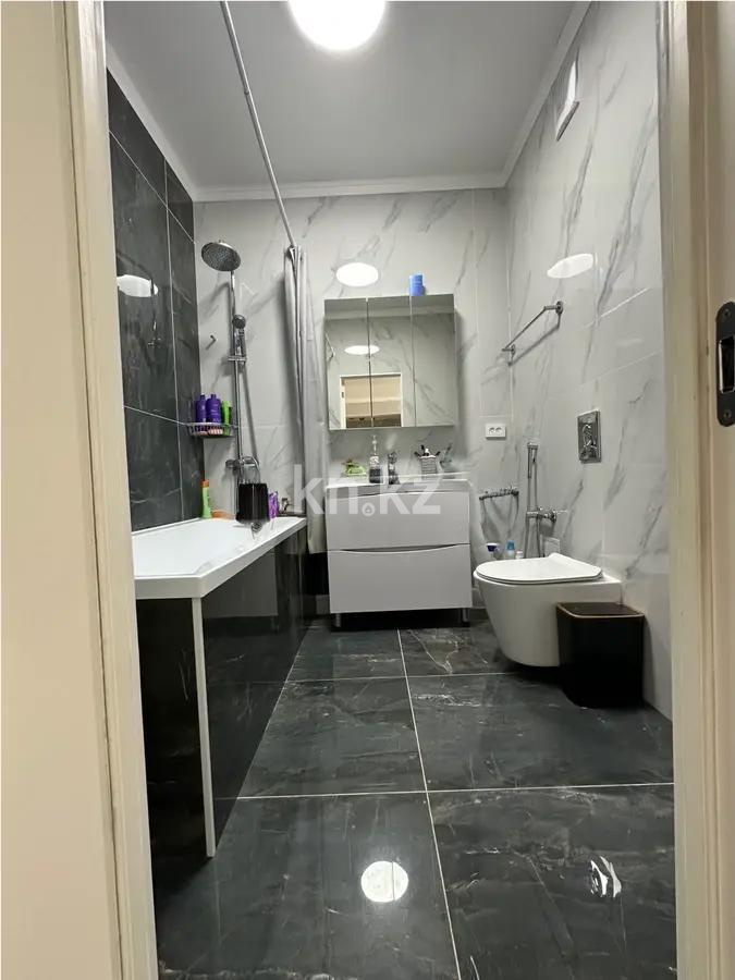 Продажа 2-комнатной квартиры, 60.1 м², ул. Сатпаева, дом  90а в Алматы - фото 4