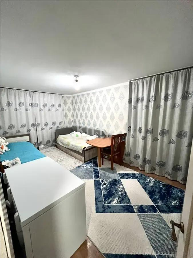 Продажа 3-комнатной квартиры, 63 м², ул. Гапеева, дом  23 в Караганде - фото 2