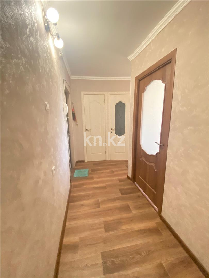 Продажа 4-комнатной квартиры, 61 м², ул. Язева в Караганде - фото 14