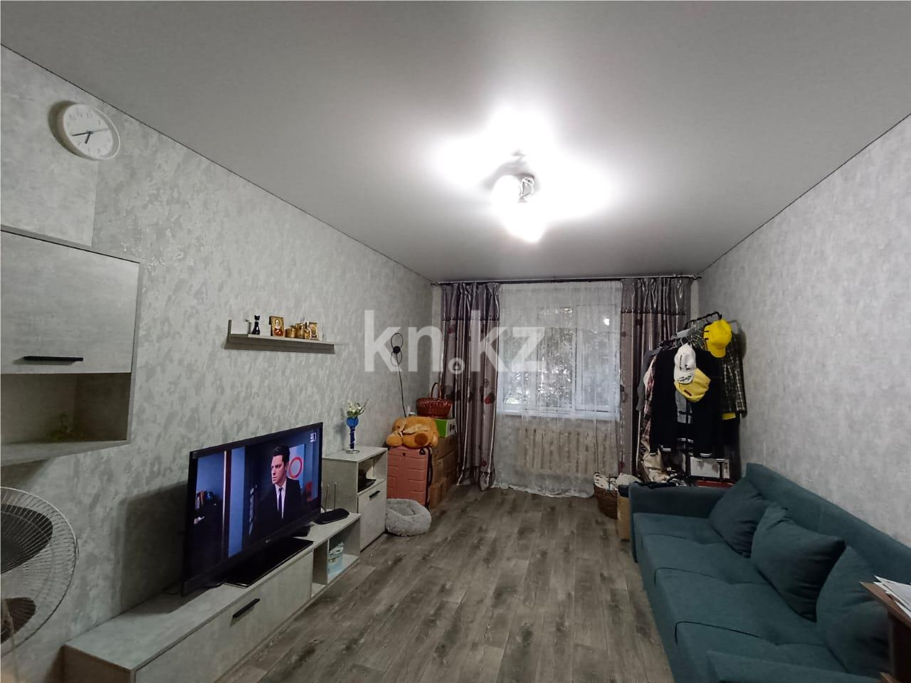 Продажа 2-комнатной квартиры, 44 м², мкр-н 22 в Караганде - фото 2