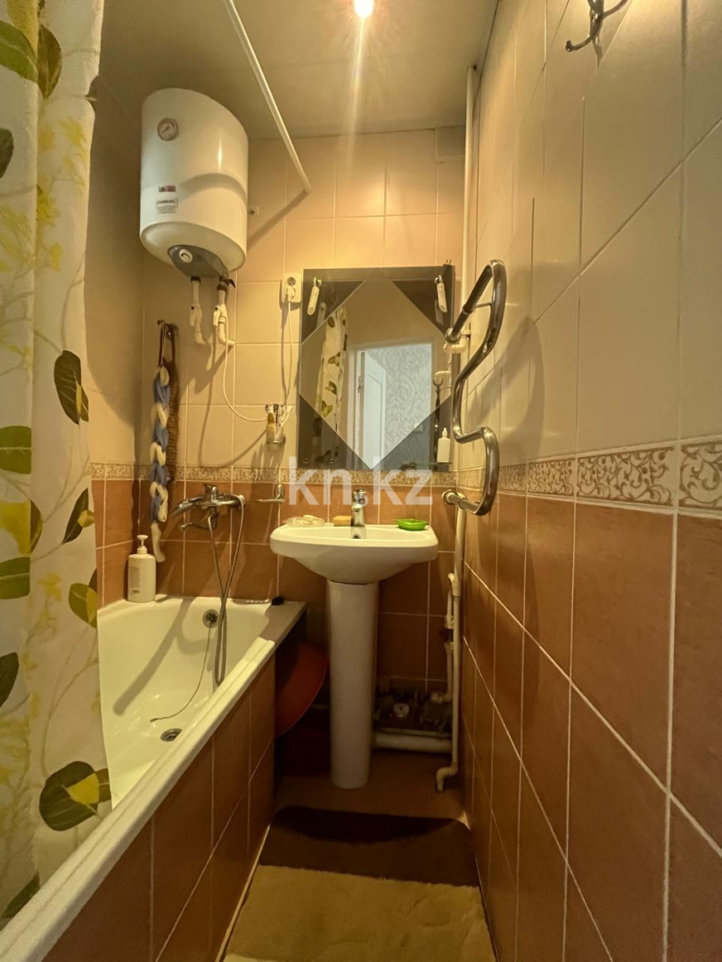 Продажа 3-комнатной квартиры, 58 м², ул. Язева, дом  11 в Караганде - фото 7