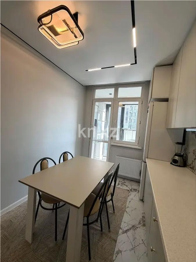 Продажа 3-комнатной квартиры, 65.3 м² в Алматы - фото 4