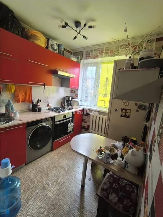 Продажа 3-комнатной квартиры, 63 м², мкр-н Восток-1, дом  6/2 в Караганде - фото 4