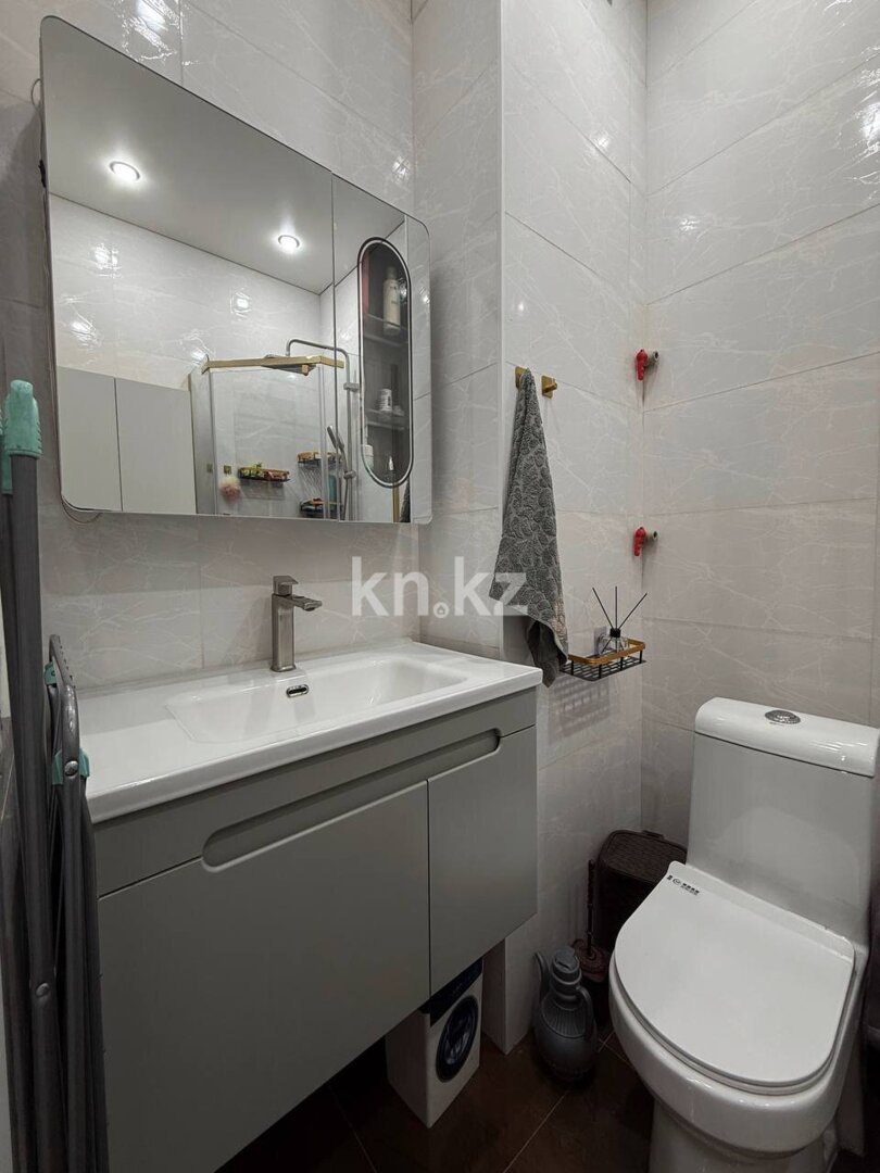 Продажа 3-комнатной квартиры, 67 м² в Алматы - фото 16