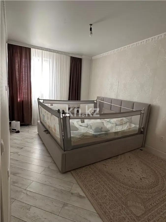 Продажа 3-комнатной квартиры, 110 м², пр. Республики, дом  1/3 в Караганде - фото 3
