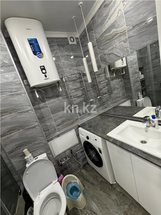 Продажа 2-комнатной квартиры, 56 м², ул. Дюсембекова, дом  53/8 в Караганде - фото 4